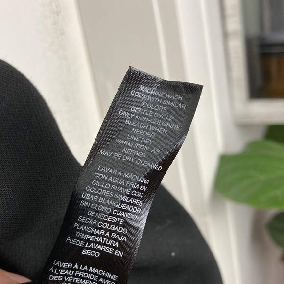 White House Black. Sz:6 Black Skirt Gold Buttons - Picture 7 of 7